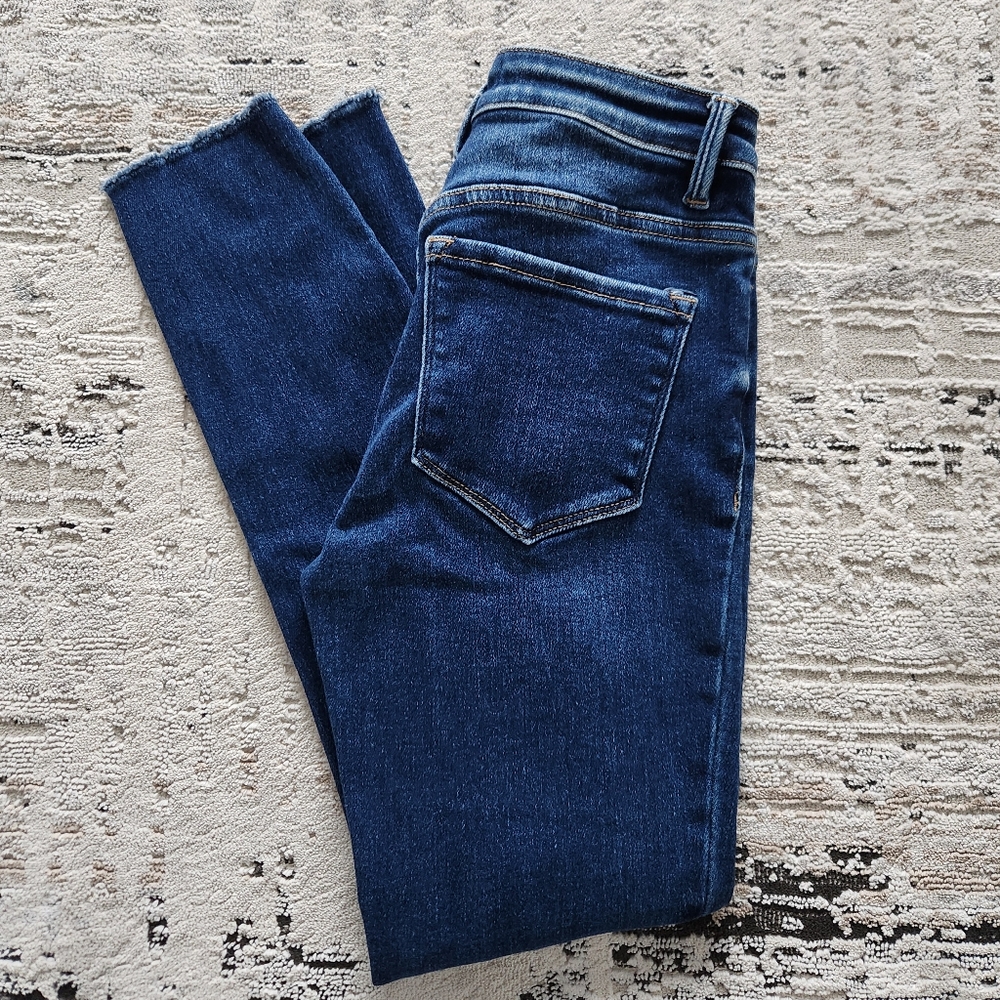 Vervet Emerson Crop Skinny